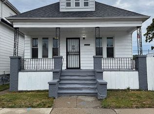 12127 Mitchell St, Hamtramck, MI 48212