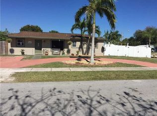 15431 SW 101st Ave, Miami, FL 33157