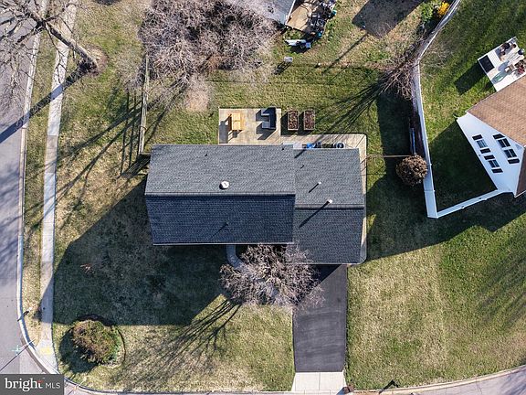 3rd image of 12213 Raritan Ln