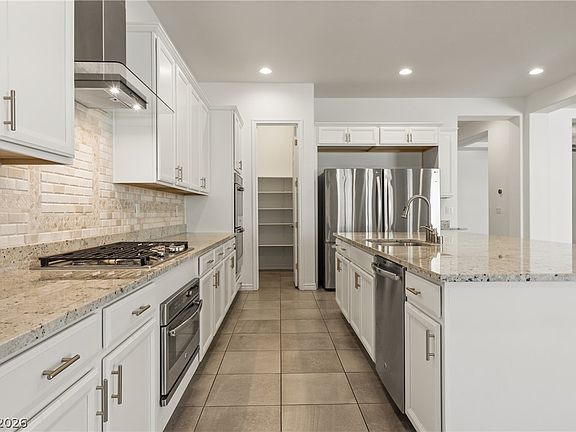 5th image of 10100 Cambridge Brook Ave