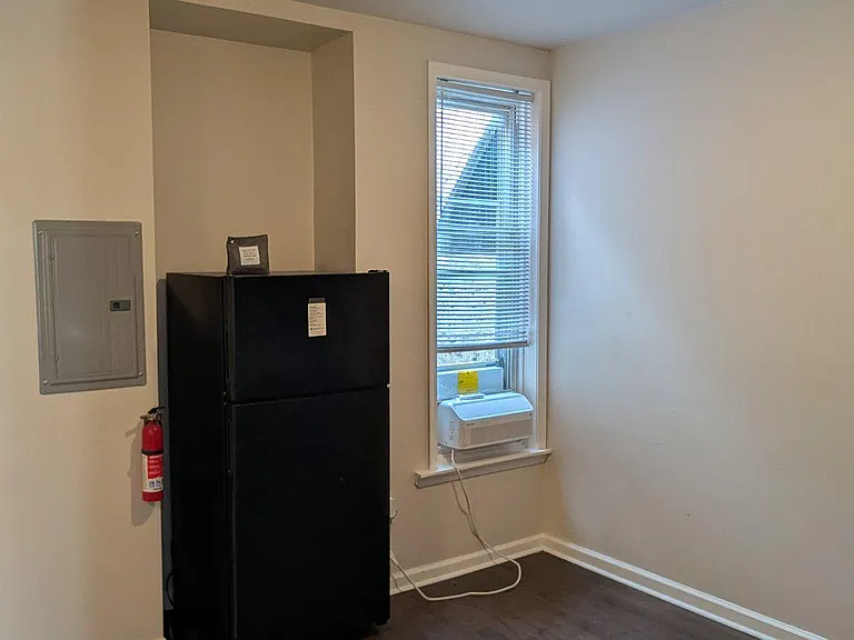 5933 Trinity St #2 — Photo 16
