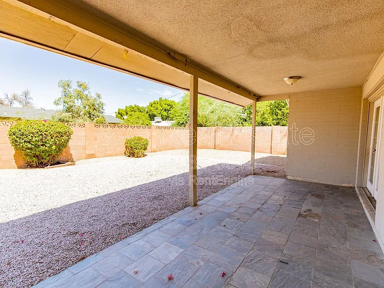 1620 S Hardy Dr — Photo 20