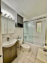 Rented by Zikos Realty Services