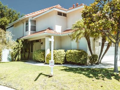 200 Valero Cir, Oak Park, CA, 91377