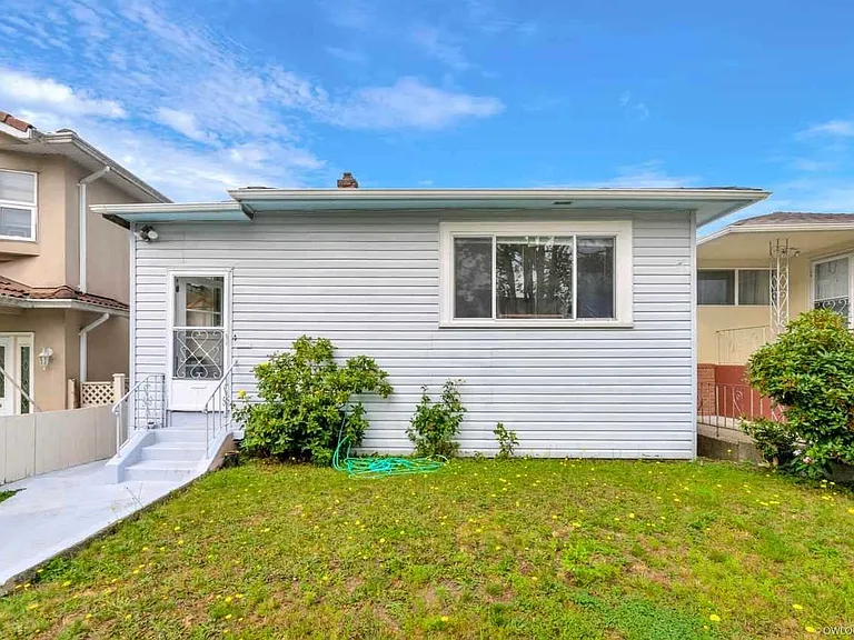 47XX Little St — Photo 1