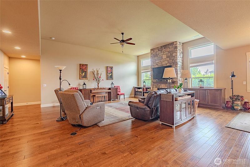5th image of 1822 S Dusky Drive