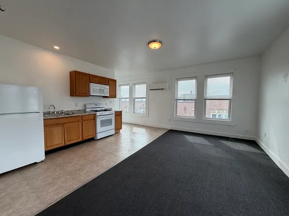 3 Webster St #5, Rockland, MA 02370