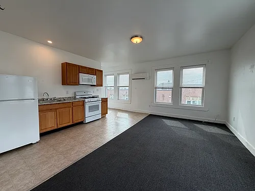3 Webster St #5 Photo 1