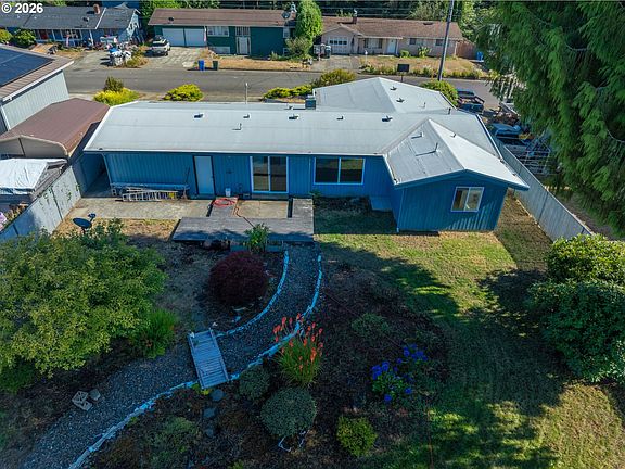 4th image of 2800 Ridgeway Dr