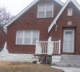 8818 Halls Ferry Rd, Saint Louis, MO, 63147
