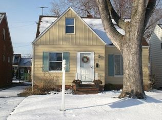 422 E 322nd St, Willowick, OH 44095