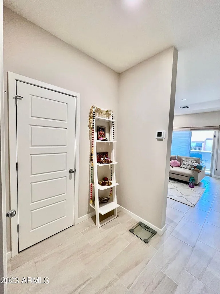 2145 W Harmont Dr — Photo 3