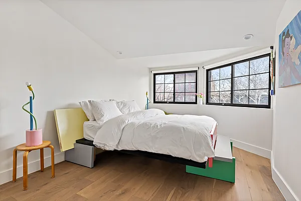 Sold by Compass | media 14