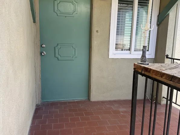 1630 Ocean Ave #B, Seal Beach, CA 90740