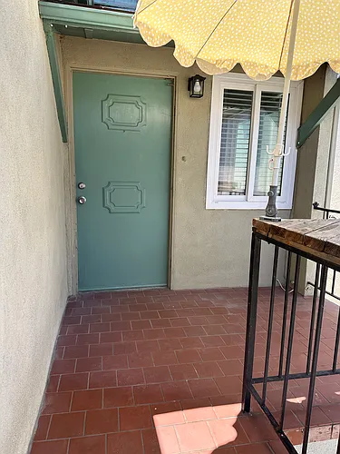1630 Ocean Ave #B Photo 1