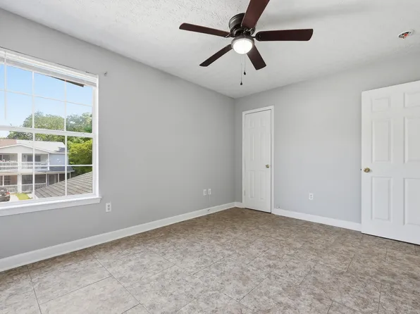 2412 Winter Park Ct, Fort Walton Beach, FL 32547