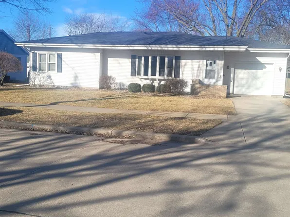 1947 Minnesota St, Oshkosh, WI 54902