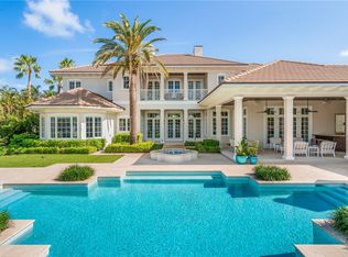 661 Lake Dr, Vero Beach, FL 32963