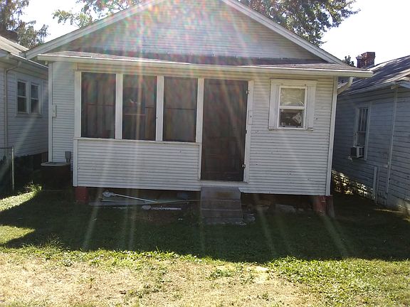 5th image of 1048 Garden St