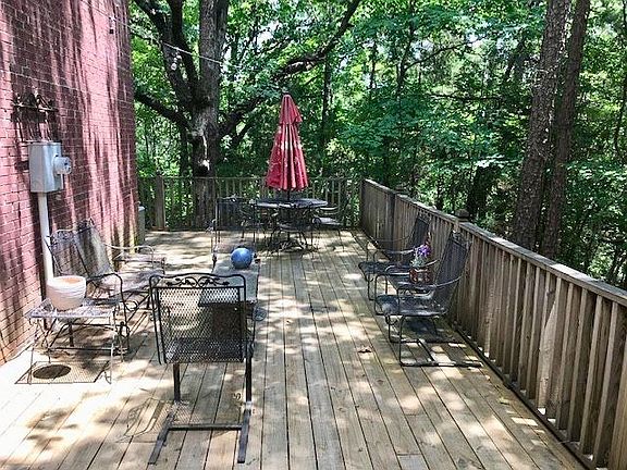5th image of 311 Russell Dr