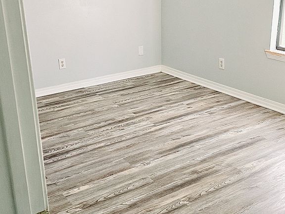 4th image of 5583 Camille Gardens Dr