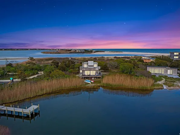 27 Burnetts Cove Rd, Water Mill, NY 11976