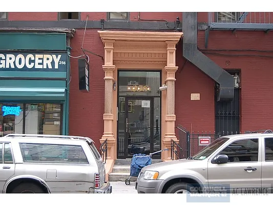 Rented by Aclawrence | media 53