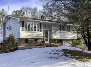 833 Stokes Mill Rd, Stroudsburg, PA 18360