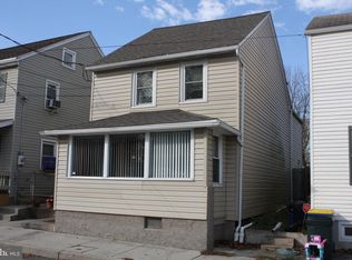 39 E High St, Middletown, PA 17057