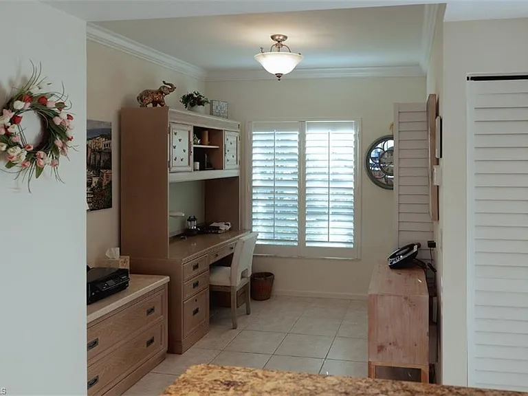 6270 Bellerive Ave #303 — Photo 7