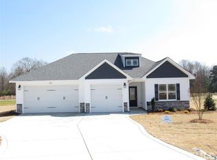 50 Boulder Brook Ln, Benson, NC 27504
