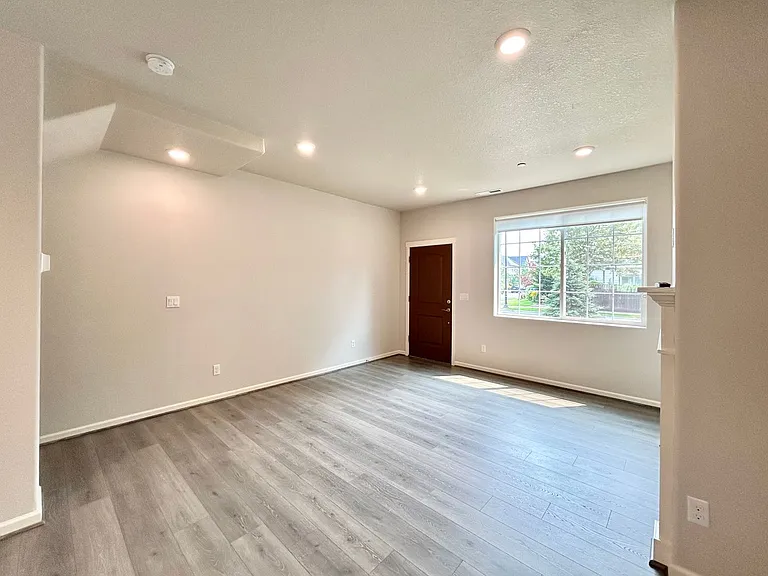 7211 NW Eleanor Ave — Photo 59