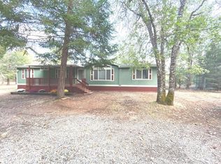 435 Sherier Rd, Cave Junction, OR 97523