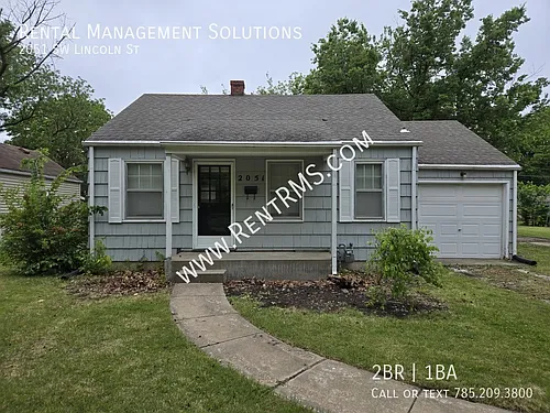 2051 SW Lincoln St Photo 1
