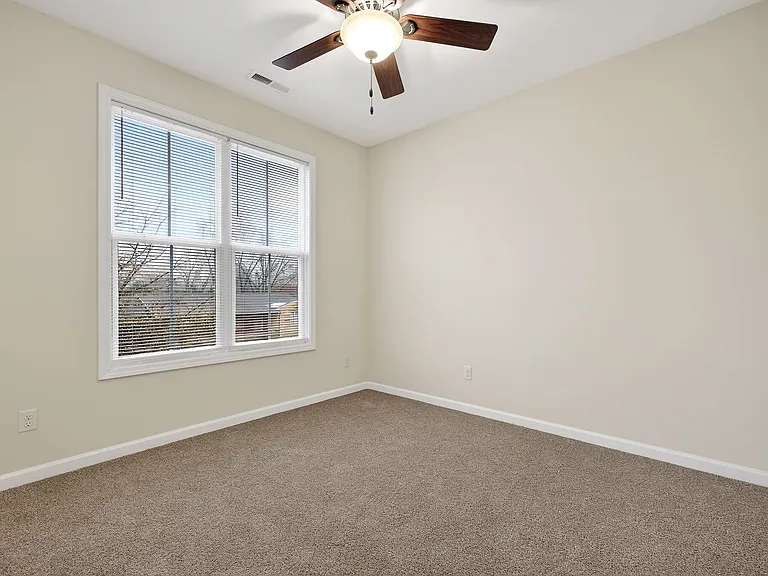 115 Joy Dr #115 — Photo 15