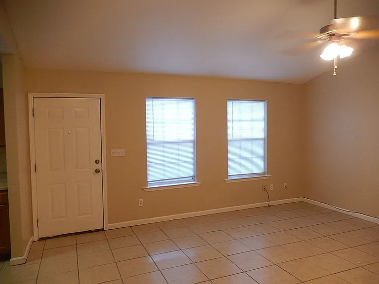 268 Wilson Green Blvd — Photo 5