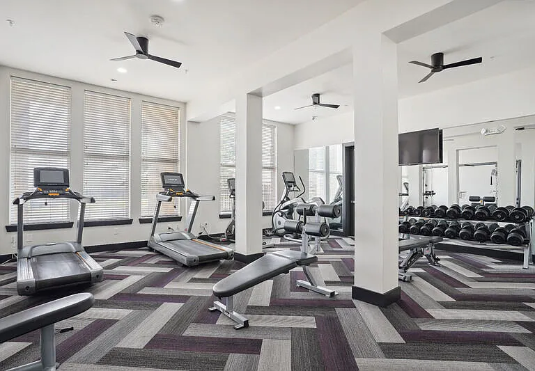 4000 Hulen Apartments — Photo 6