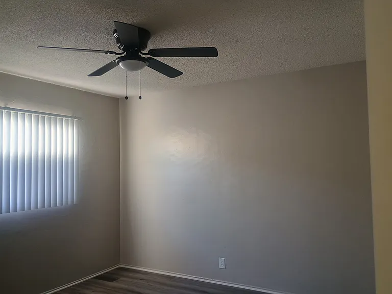2130 W El Segundo Blvd #8 — Photo 9