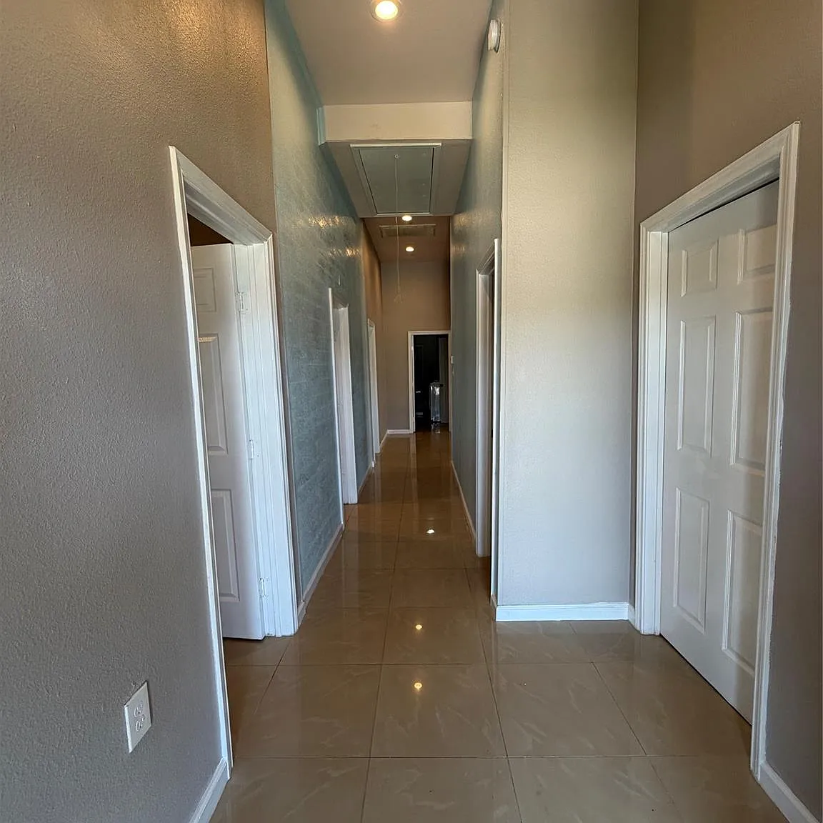 3 bed, 2.0 bath, 1622 sqft, $1,895 — Photo 3