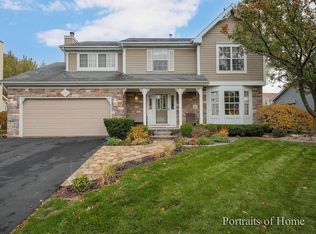 1111 Brighton Dr, Carol Stream, IL 60188