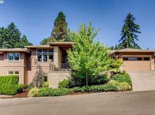 13888 Goodall Rd, Lake Oswego, OR 97034