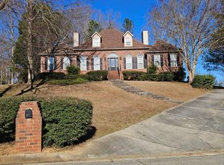 9442 Woodlawn Dr, Douglasville, GA