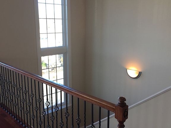 3rd image of 3543 N Narragansett Ave APT 4