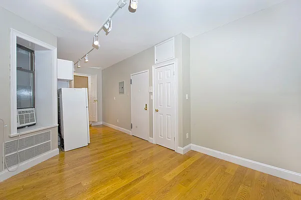 Rented by Landmark Resources | media 11