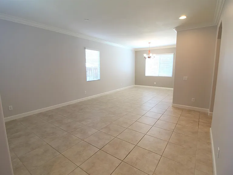 35222 Azalea Ln — Photo 3