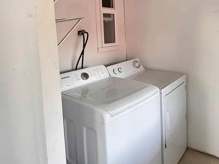 14431 Washington Ave SW — Photo 16