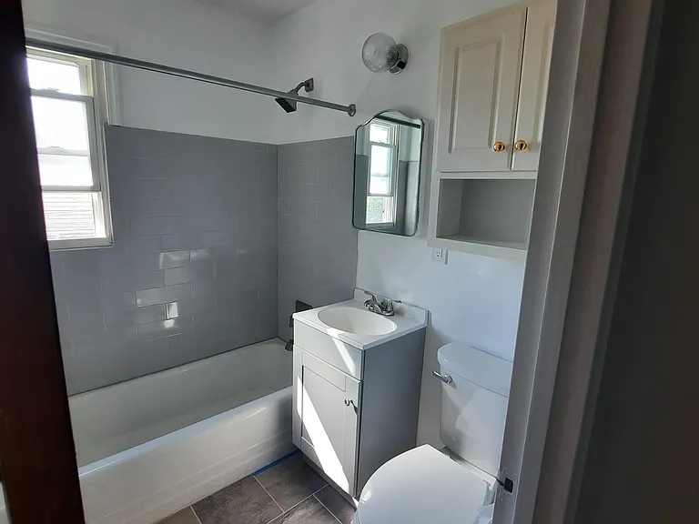 68 7th St #68 — Photo 6