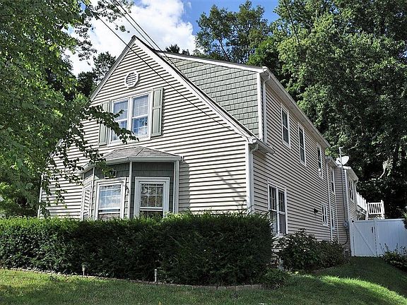 5th image of 317 Edgewood Ave