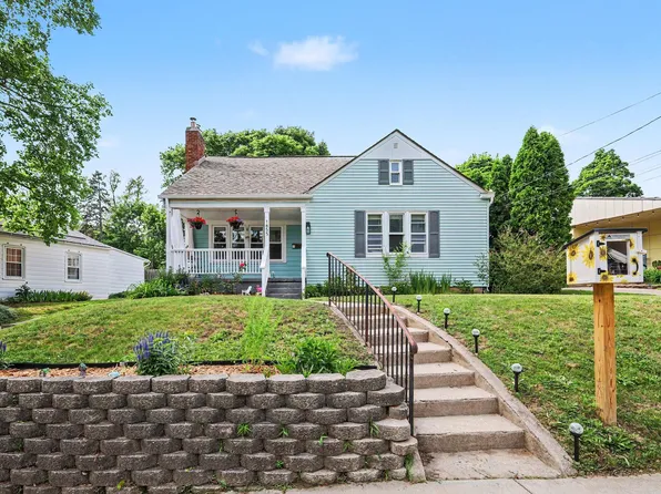 1855 Philadelphia Ave SE, Grand Rapids, MI 49507