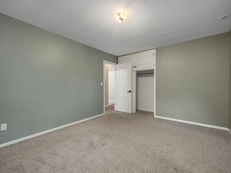 4790 Belzair Dr — Photo 18